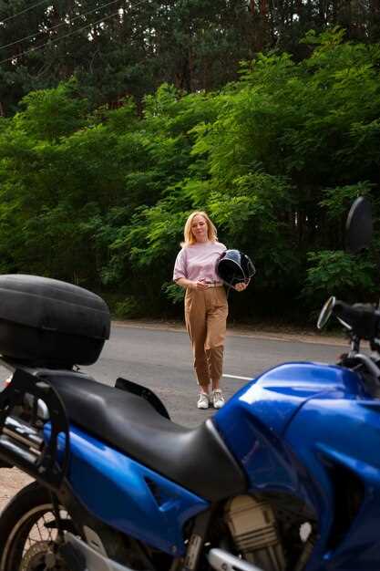 Viajar solo en moto – seguridad y preparación